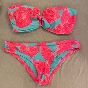 Body Gove • Bandeau Bikini Top and Matching Bottom Size M